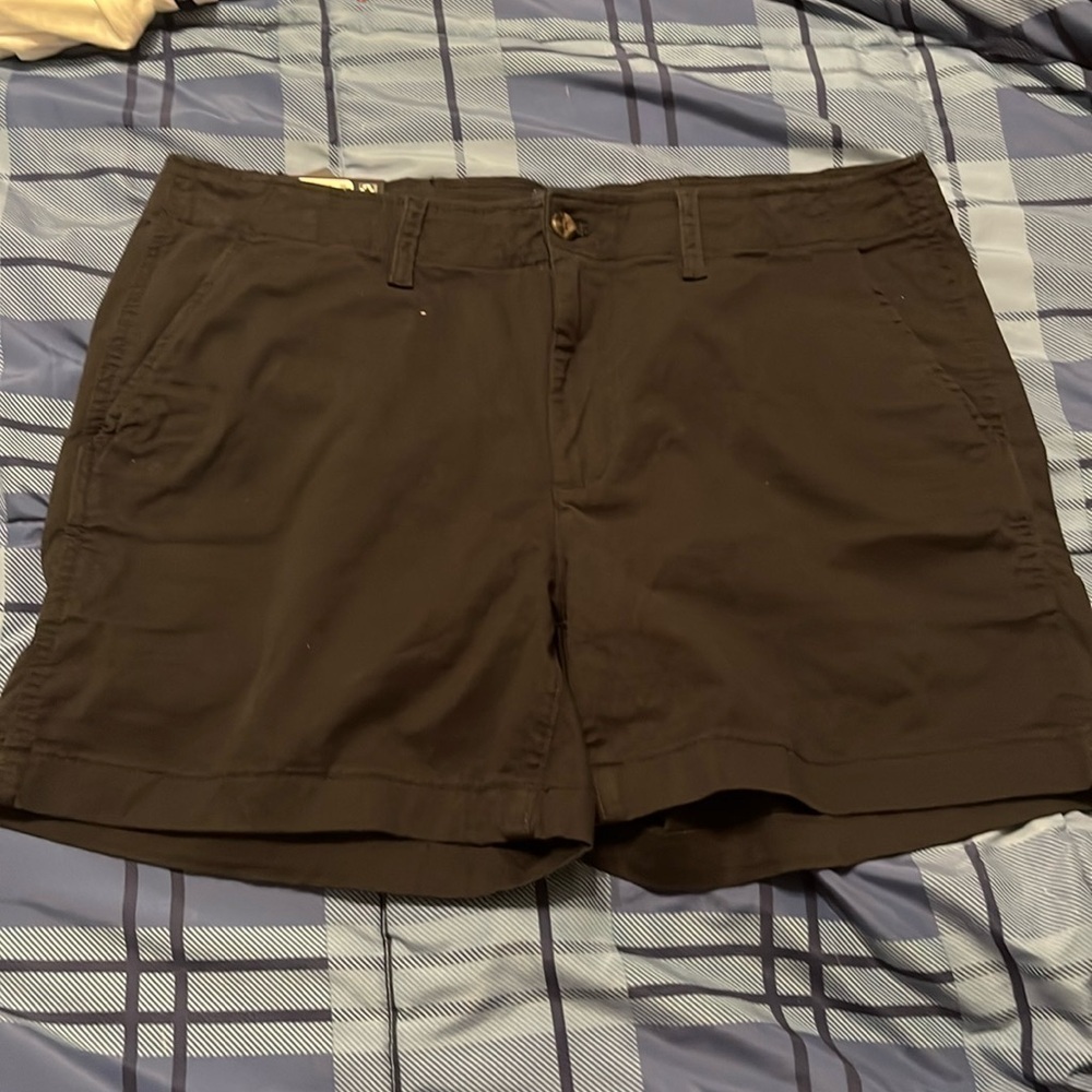 NWT GAP classic midrise short black size 14